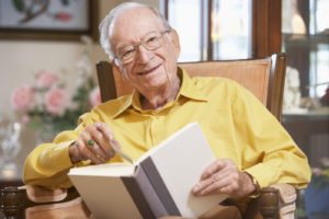 Caregiver in Fairfax VA: Tips for Seniors Who Like to Read